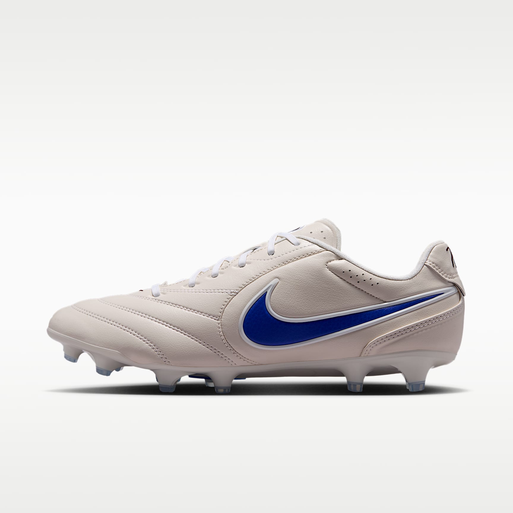 Nike Tiempo Ligera Pro Düşük Bilekli Kuru Çim Zemin Kramponu. Nike TR